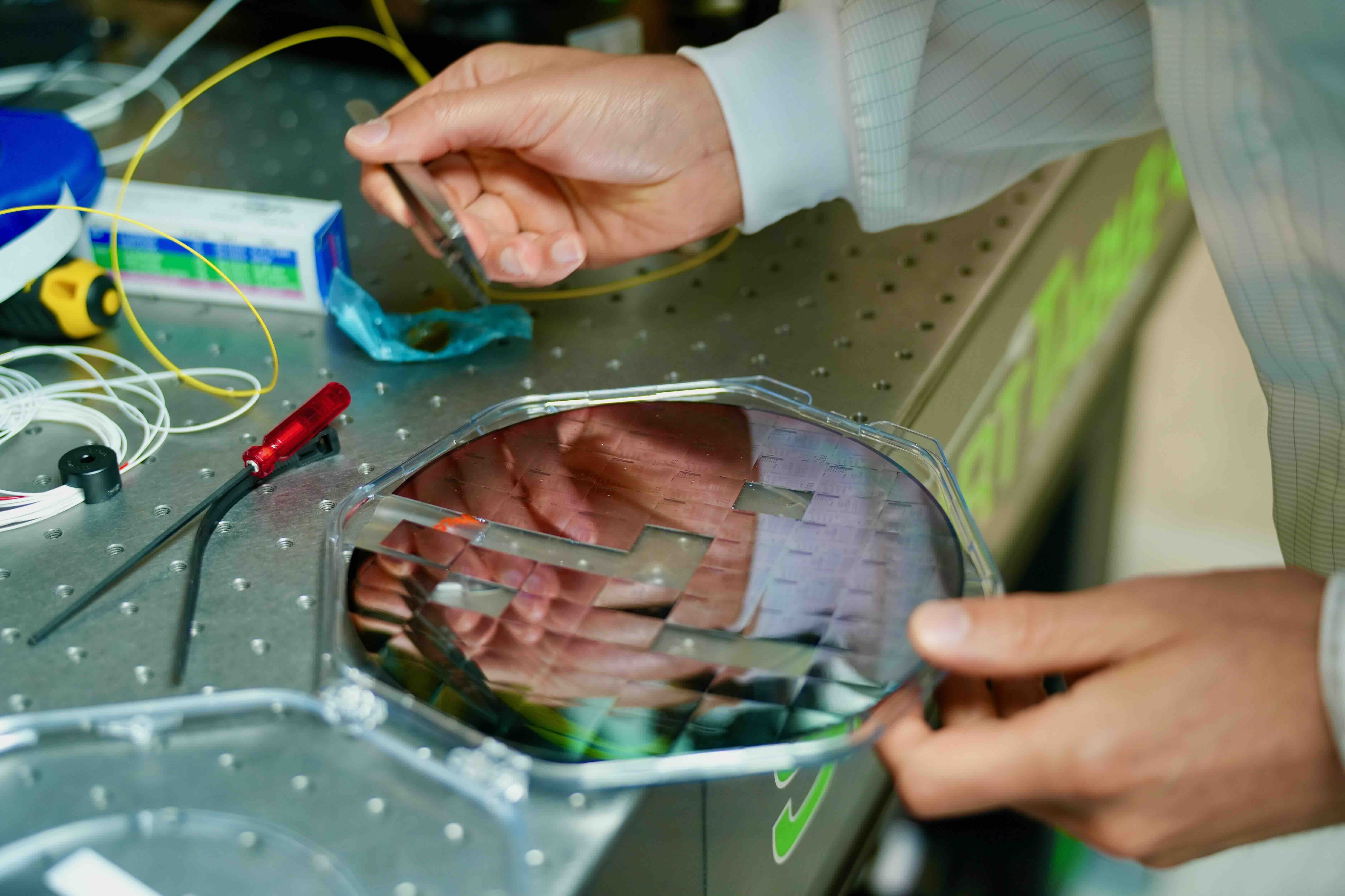 Silicon photonics wafer for Xen Quantum system development
